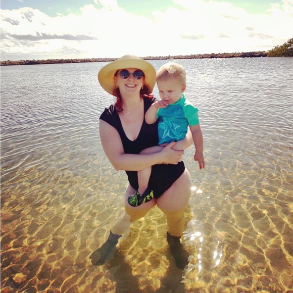 Meet your Posher, Erin - Picture 3 of 3